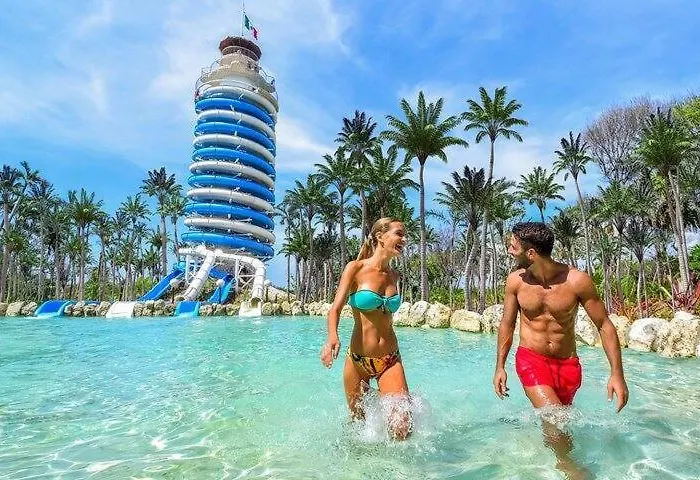 3 Bedroom Jungle Vibes In Access Rooftop Pools Сasa de vacaciones *