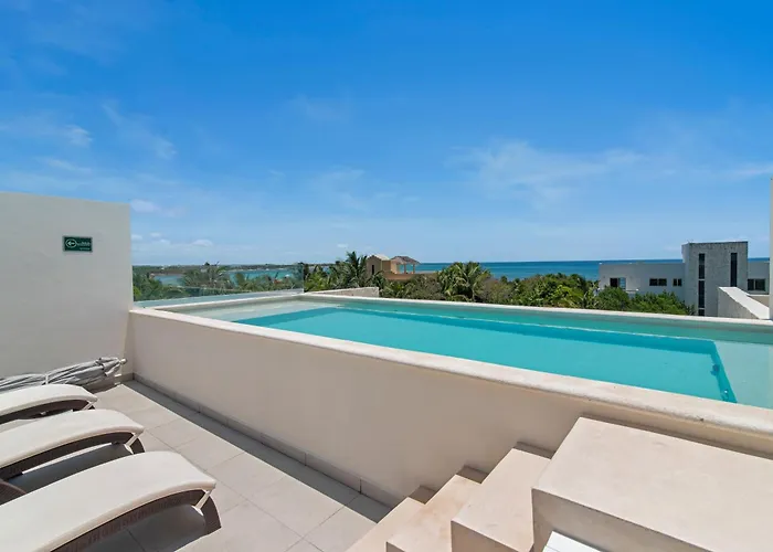 3 Bedroom Jungle Vibes In Access Rooftop Pools Сasa de vacaciones
